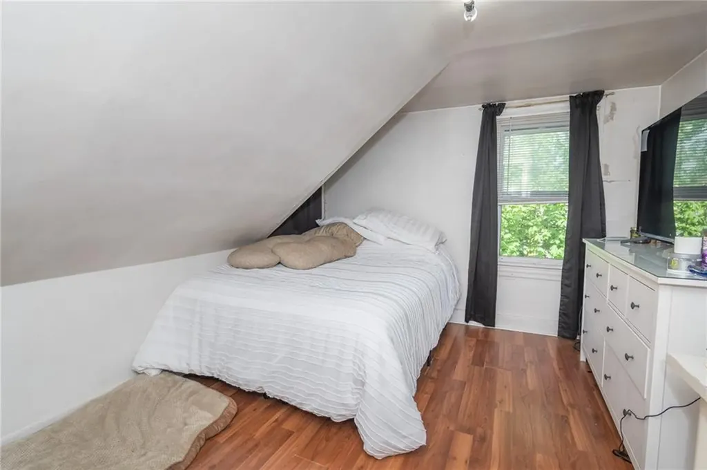 52 Luna Street Providence RI 02904