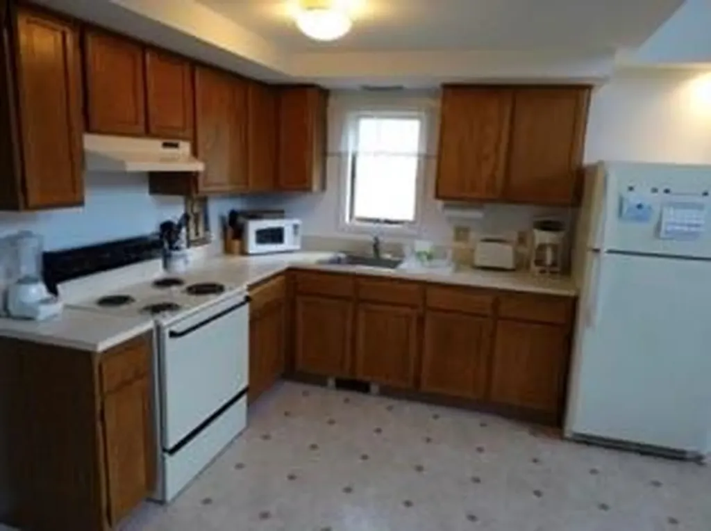 52 Webster Avenue Narragansett RI 02882