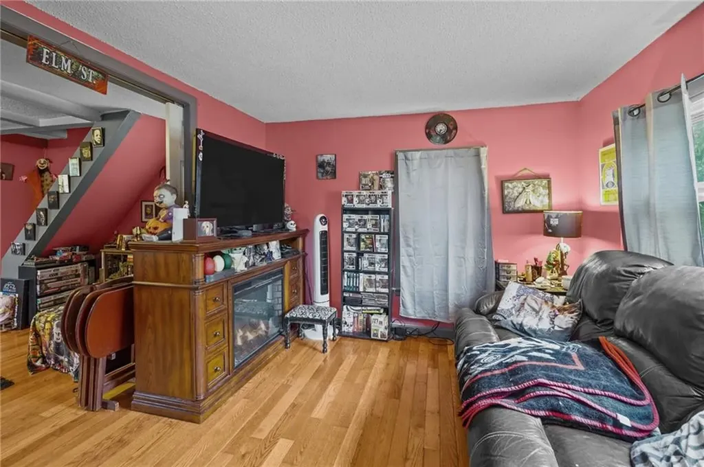 106 Providence Avenue East Providence RI 02915