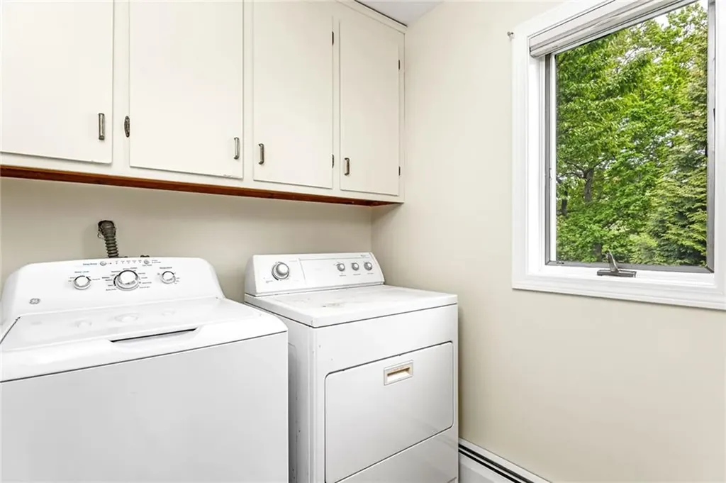 40 Wood Avenue Narragansett RI 02882