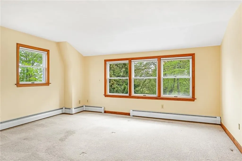 40 Wood Avenue Narragansett RI 02882