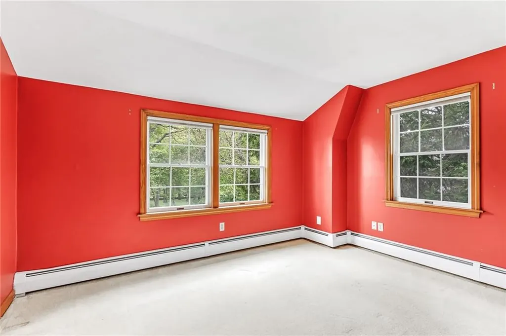 40 Wood Avenue Narragansett RI 02882