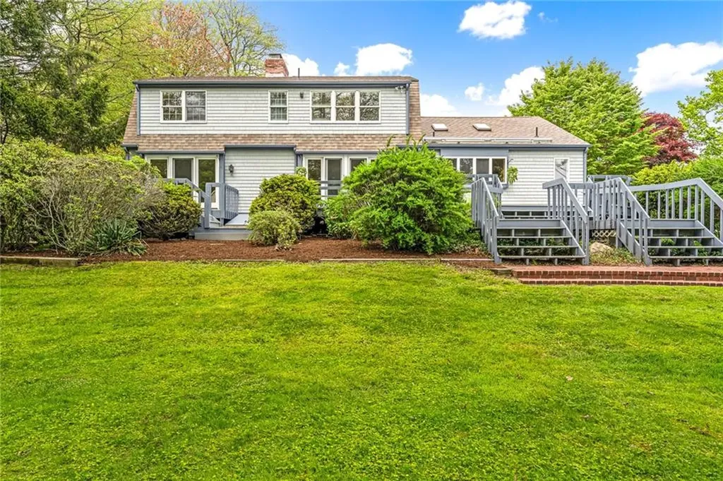 40 Wood Avenue Narragansett RI 02882