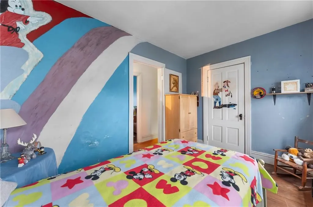 262 Sutton Avenue East Providence RI 02914