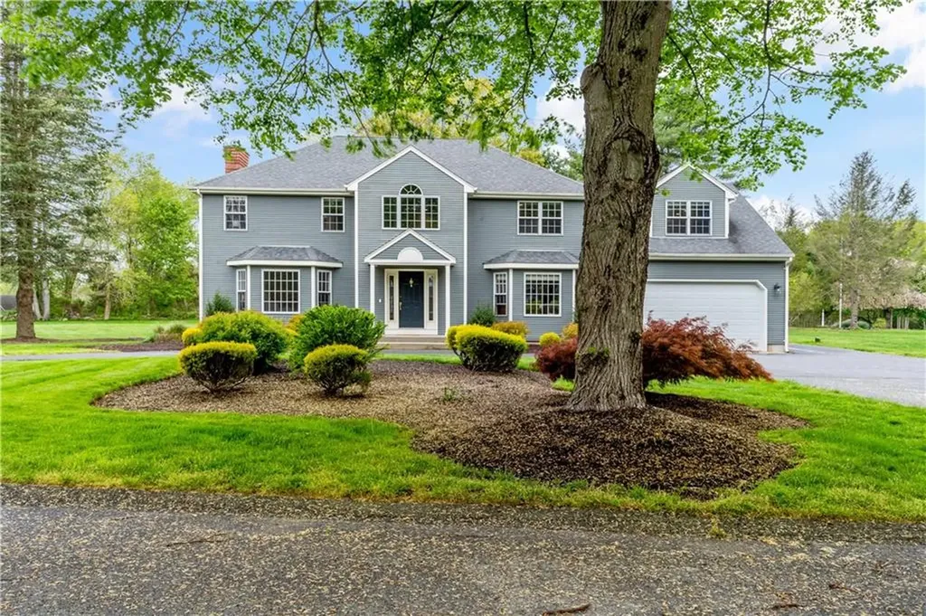 2 Augusta Circle Rehoboth MA 02769