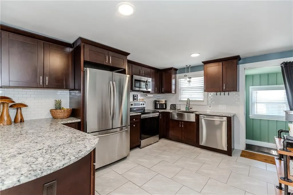 44 Pocasset Street Johnston RI 02919