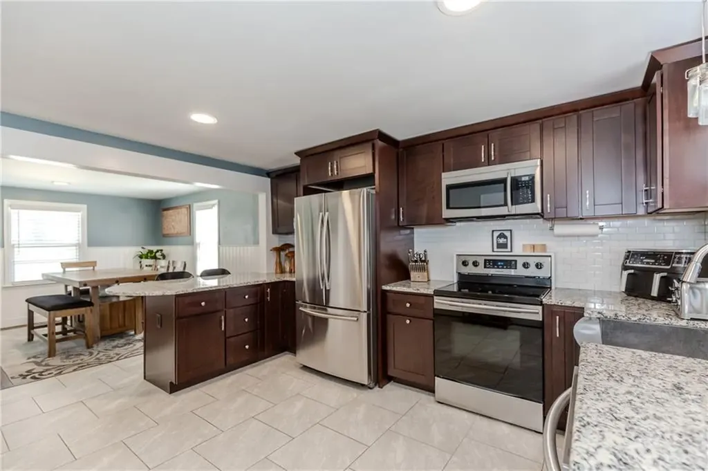 44 Pocasset Street Johnston RI 02919