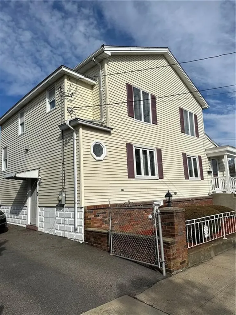 1 Diaz Court West Warwick RI 02893
