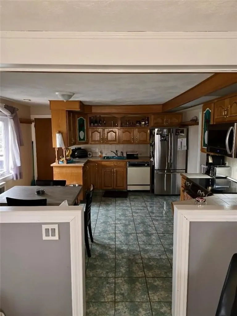 1 Diaz Court West Warwick RI 02893