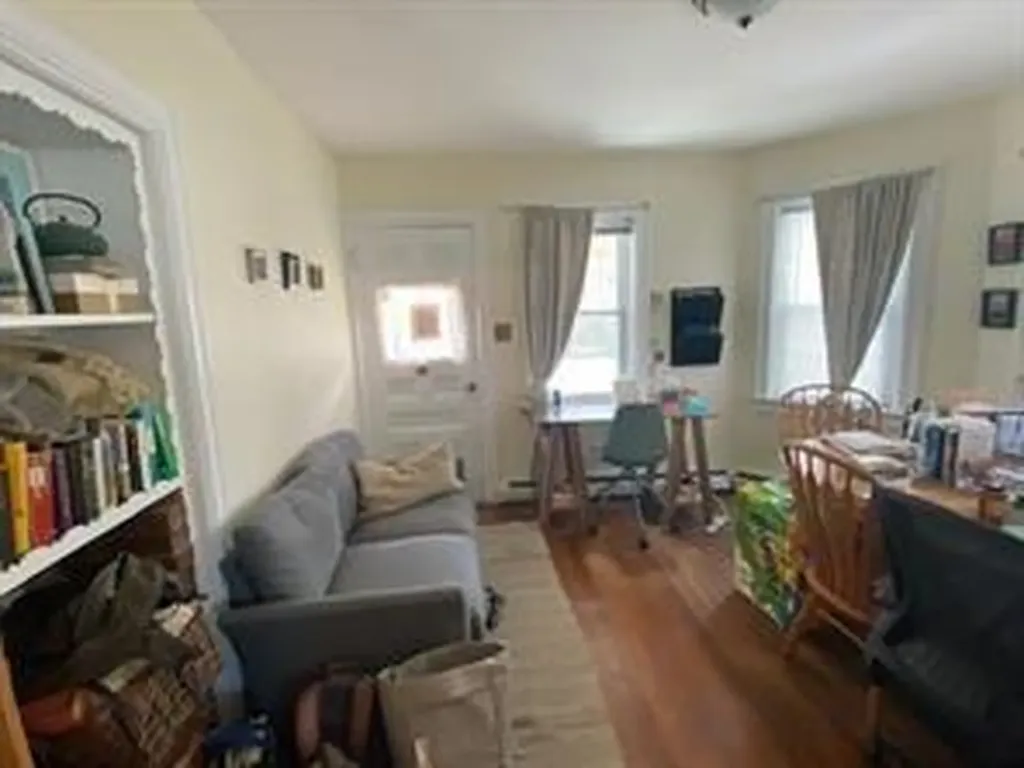 53 Maple Avenue Barrington RI 02806