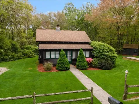 4 Ottawa Trail Narragansett RI 02882