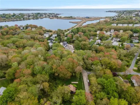 4 Ottawa Trail Narragansett RI 02882
