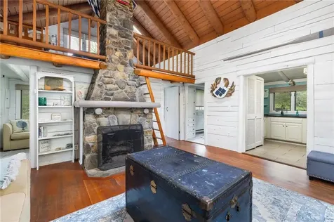 4 Ottawa Trail Narragansett RI 02882