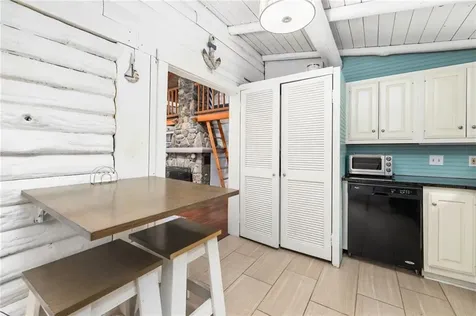 4 Ottawa Trail Narragansett RI 02882