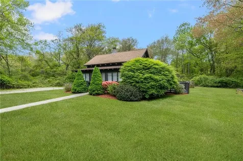 4 Ottawa Trail Narragansett RI 02882