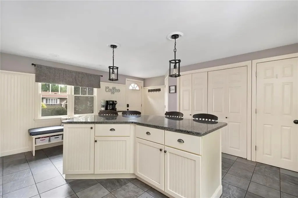 30 Peters Lane West Warwick RI 02893