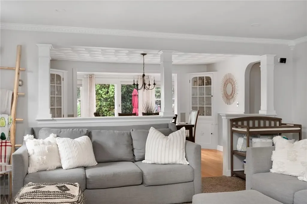 30 Peters Lane West Warwick RI 02893