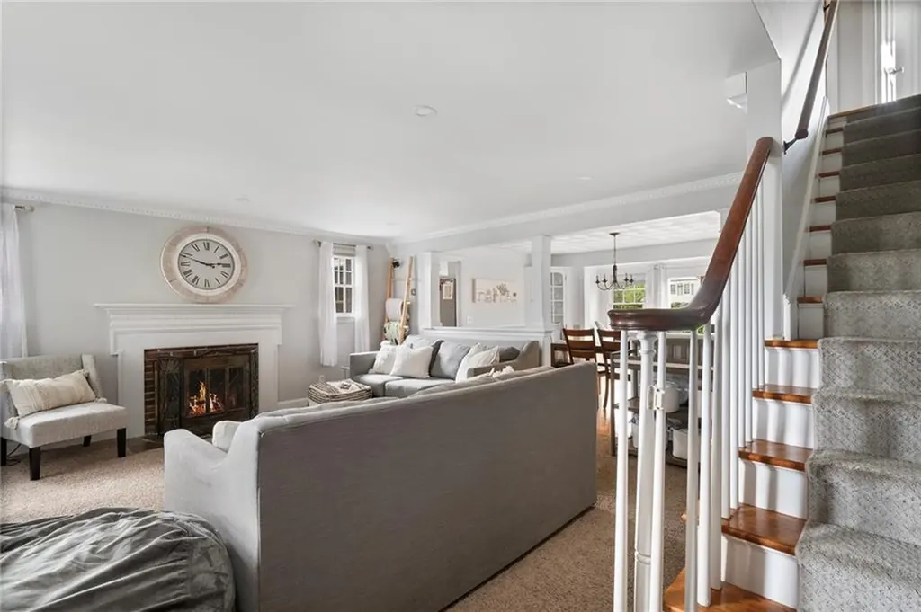 30 Peters Lane West Warwick RI 02893