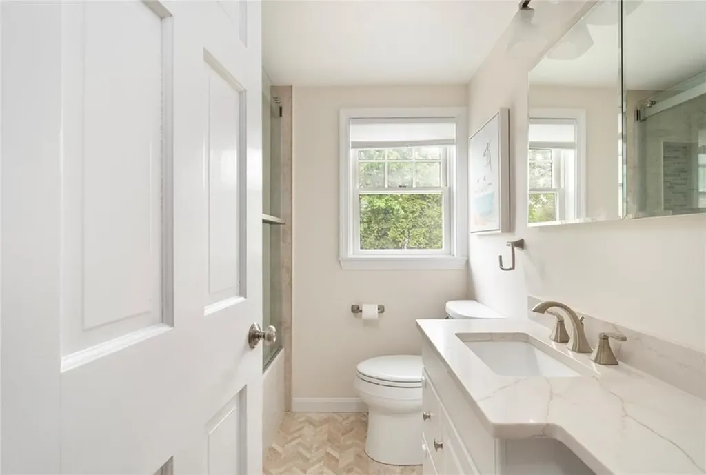 30 Peters Lane West Warwick RI 02893