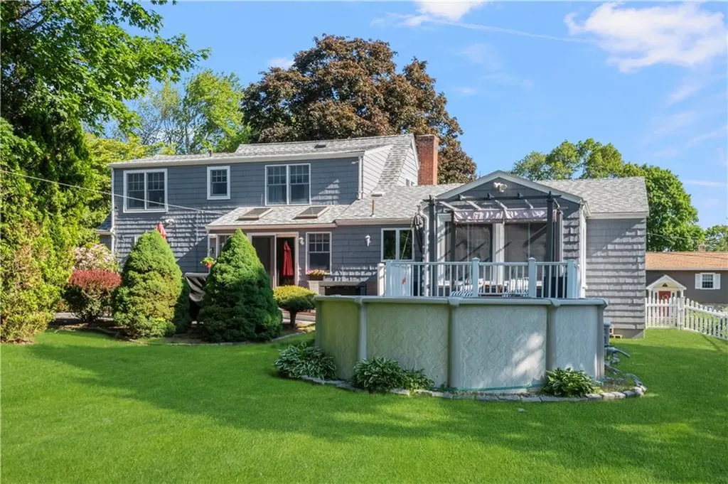 30 Peters Lane West Warwick RI 02893
