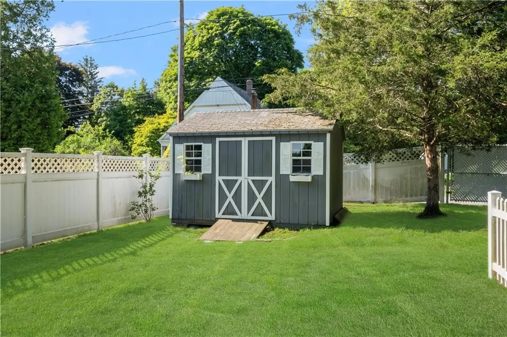 30 Peters Lane West Warwick RI 02893