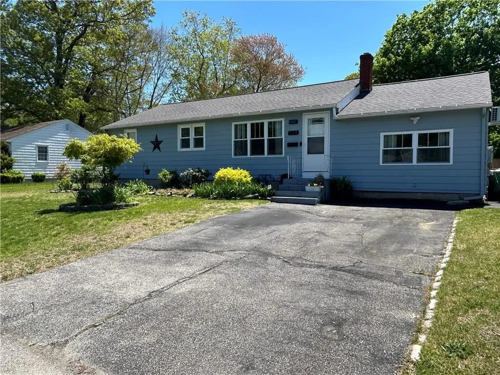 121 Ingersoll Avenue Warwick RI 02886