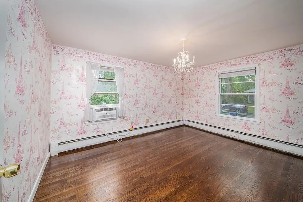 83 Darling Street Warwick RI 02886