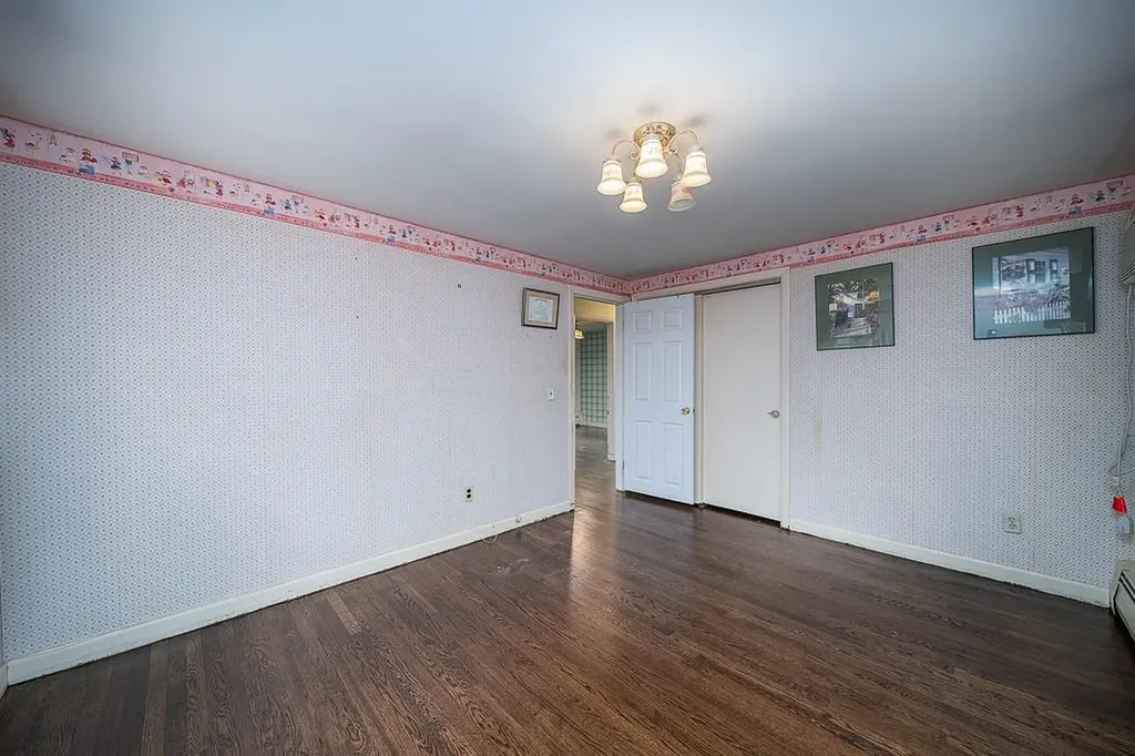 83 Darling Street Warwick RI 02886