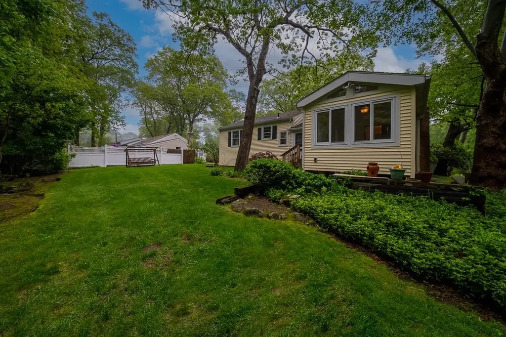 83 Darling Street Warwick RI 02886