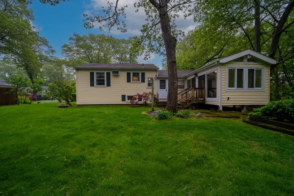 83 Darling Street Warwick RI 02886