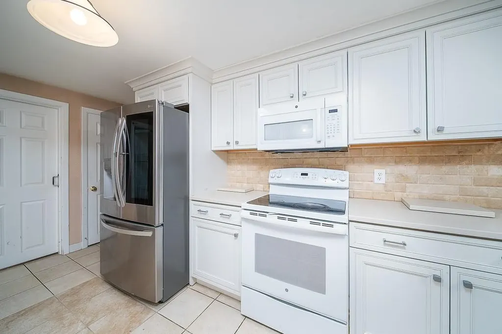 83 Darling Street Warwick RI 02886
