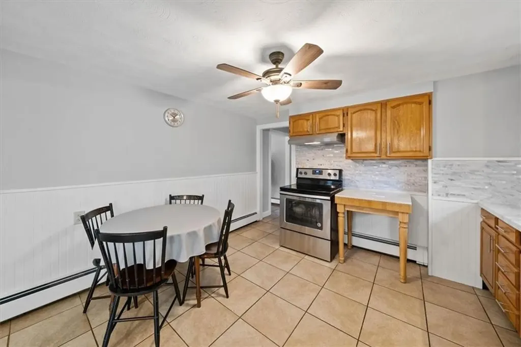 1075 Oaklawn Avenue Cranston RI 02920