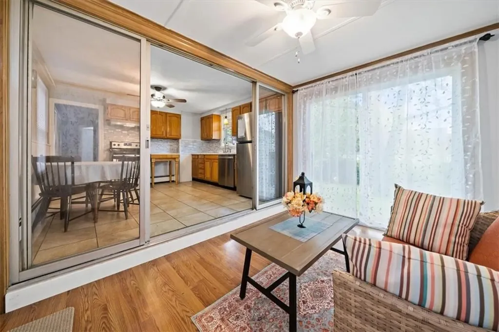 1075 Oaklawn Avenue Cranston RI 02920