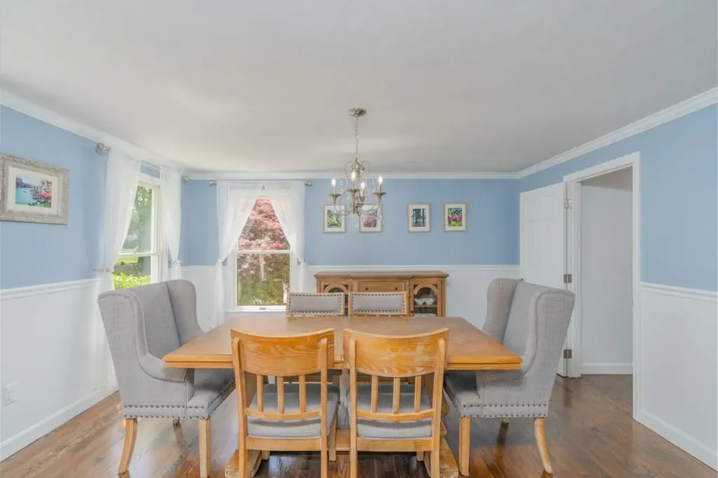 161 South Cobble Hill Road Warwick RI 02886
