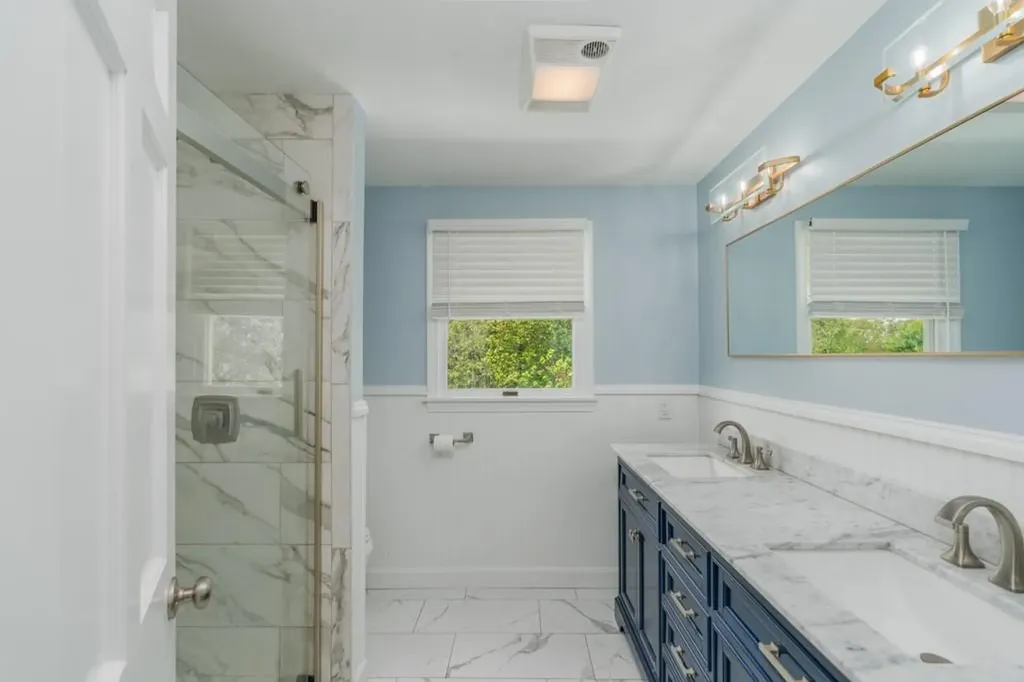 161 South Cobble Hill Road Warwick RI 02886
