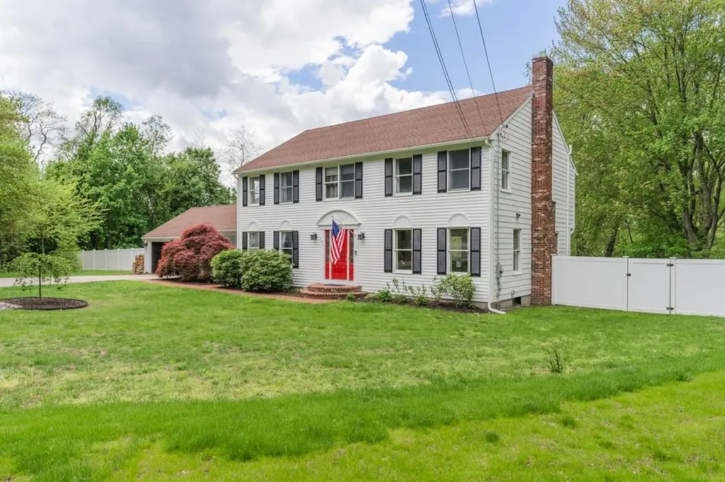 161 South Cobble Hill Road Warwick RI 02886