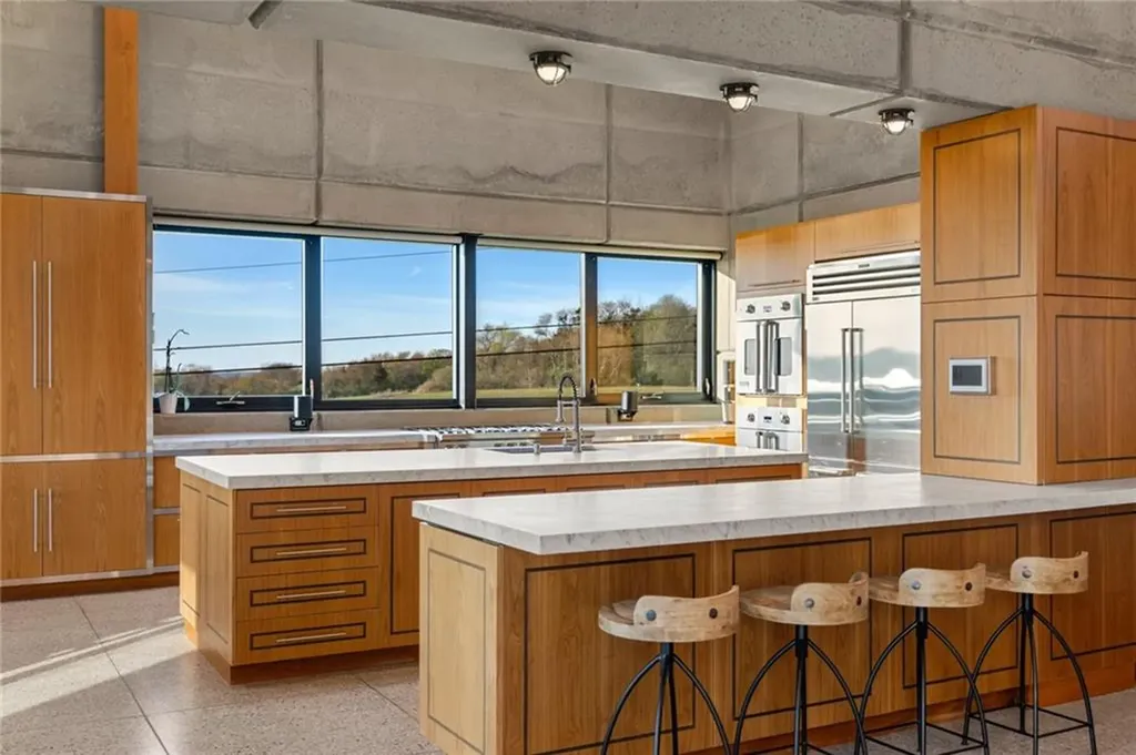 155 West Main Road Little Compton RI 02837