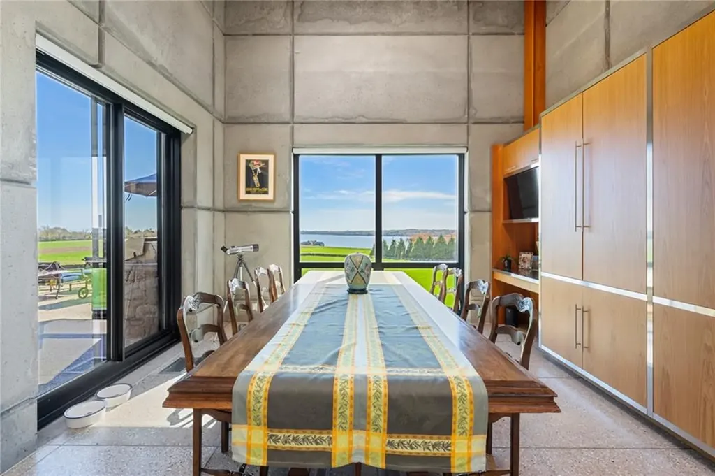 155 West Main Road Little Compton RI 02837