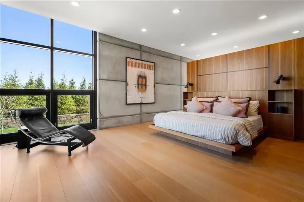 155 West Main Road Little Compton RI 02837