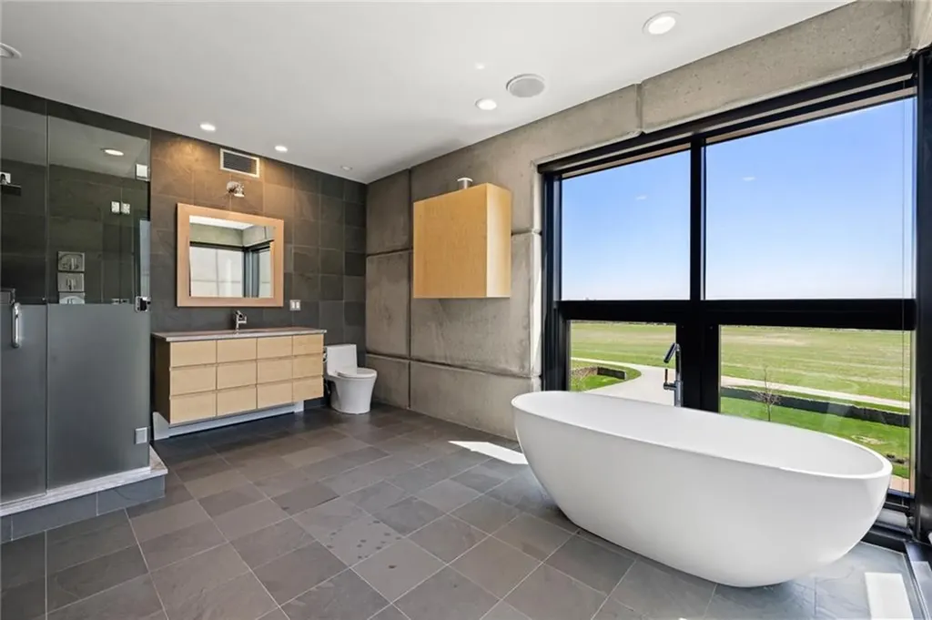 155 West Main Road Little Compton RI 02837