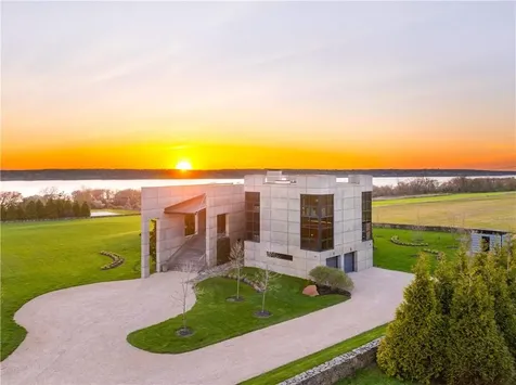 155 West Main Road Little Compton RI 02837