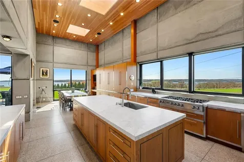 155 West Main Road Little Compton RI 02837