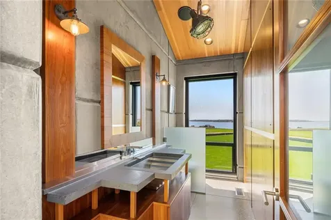 155 West Main Road Little Compton RI 02837