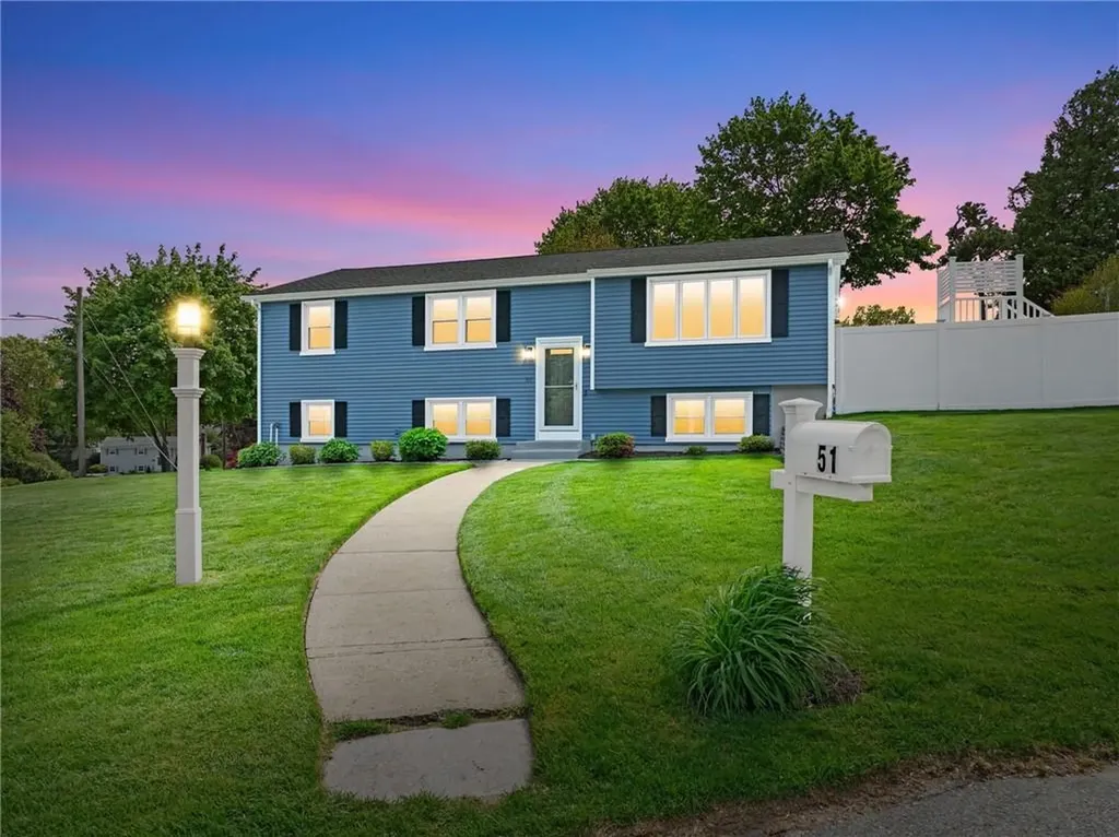 51 Robin Lane West Warwick RI 02893