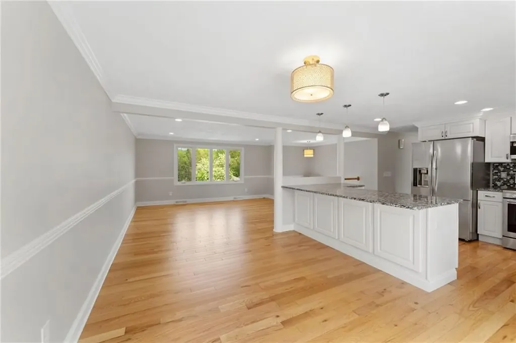 51 Robin Lane West Warwick RI 02893