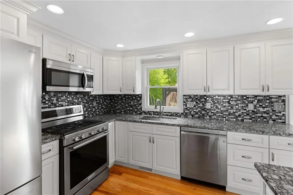 51 Robin Lane West Warwick RI 02893