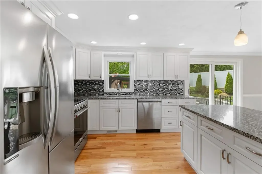 51 Robin Lane West Warwick RI 02893