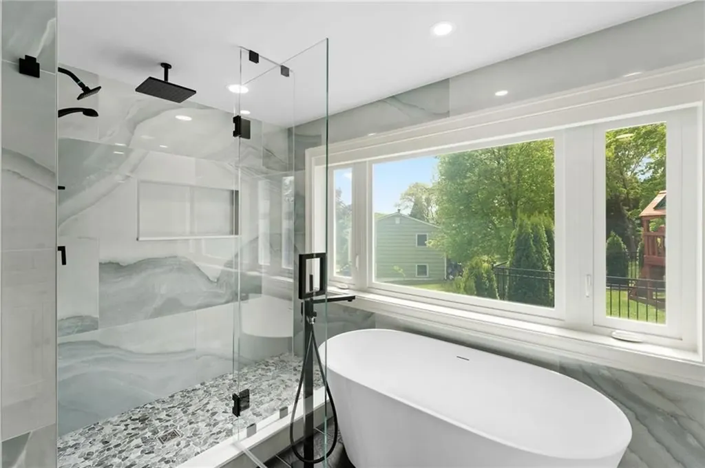 51 Robin Lane West Warwick RI 02893
