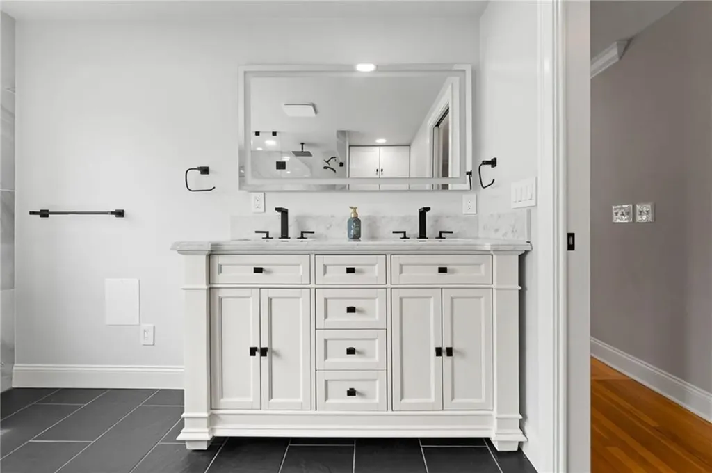 51 Robin Lane West Warwick RI 02893
