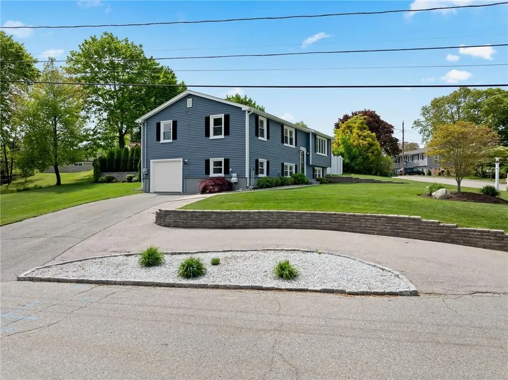51 Robin Lane West Warwick RI 02893